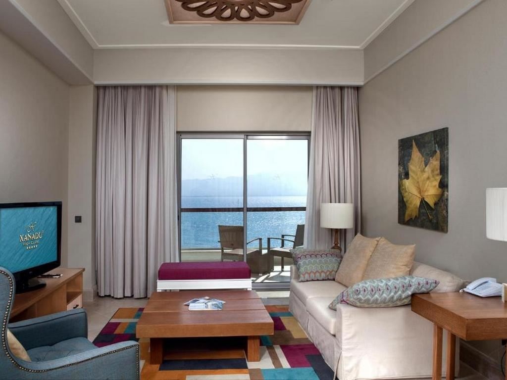 rooms-king-suite