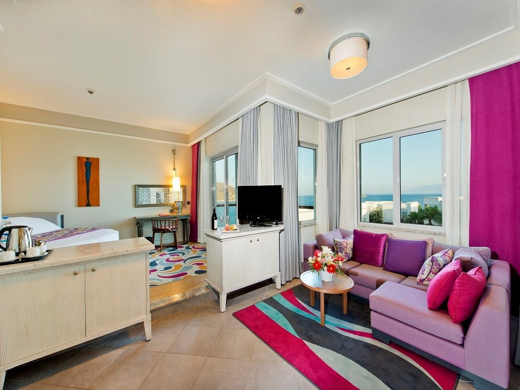 rooms-romance-suite