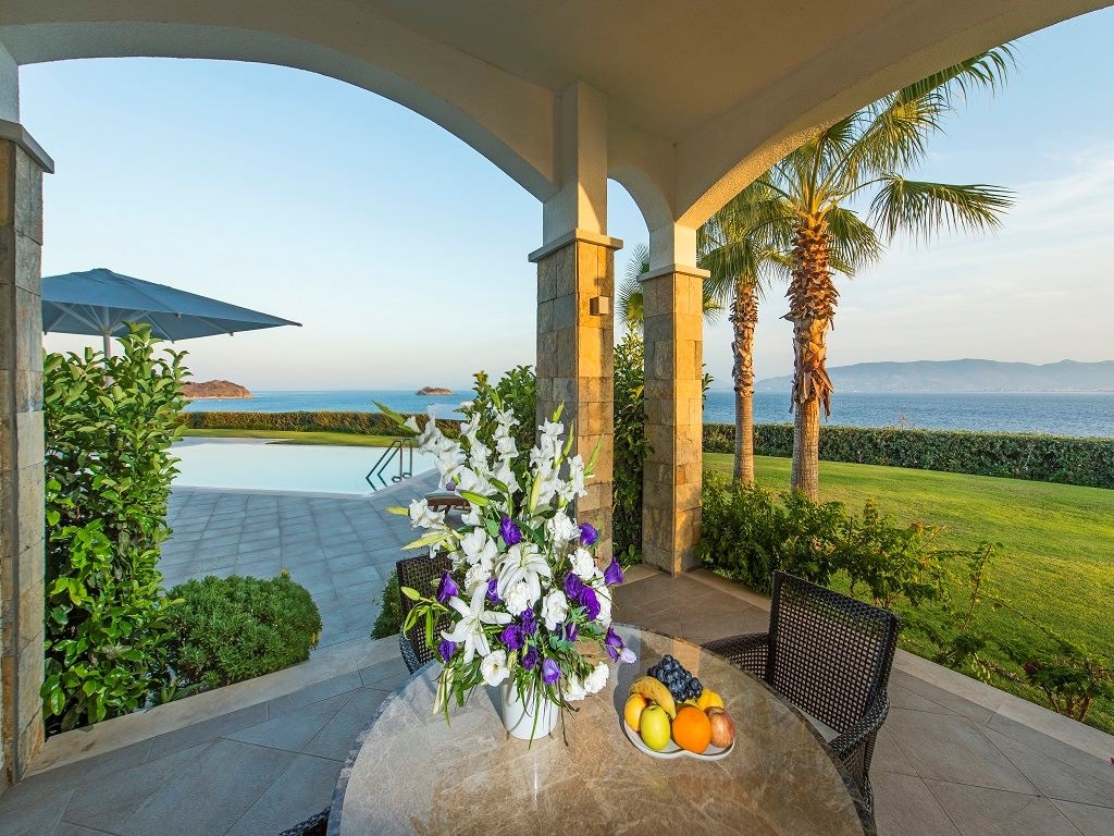 rooms-royal-villa