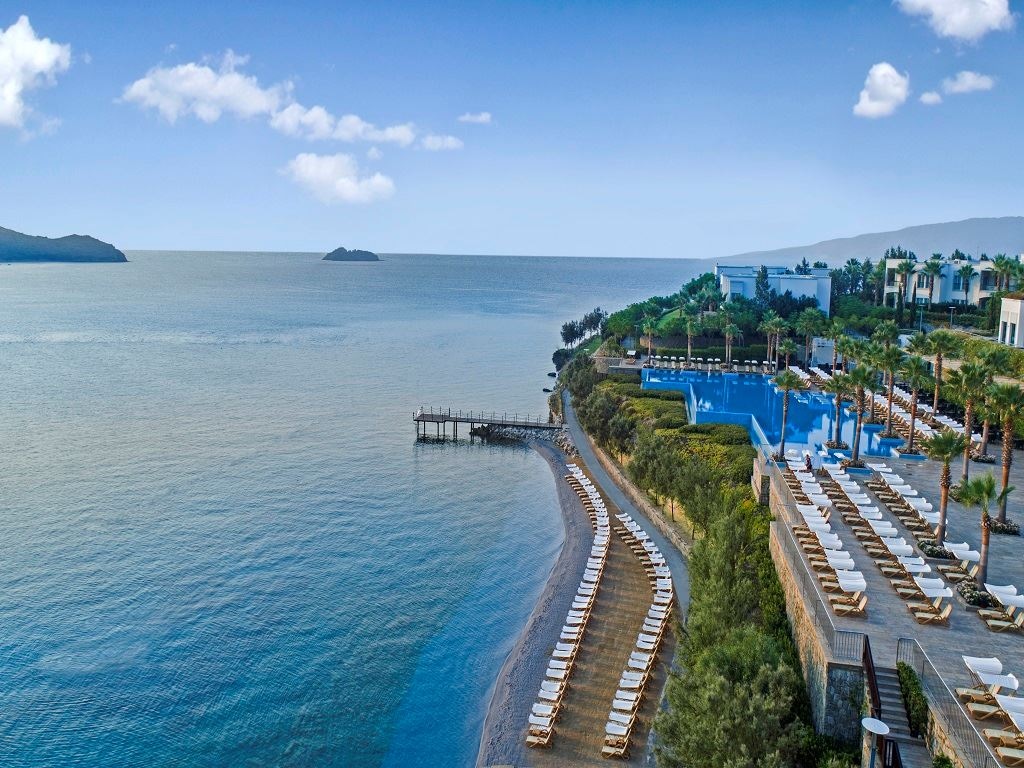 beach-outdoor-pool