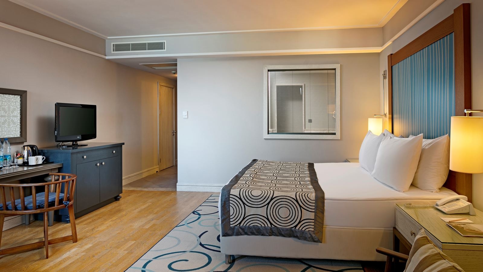 rooms-garden-view