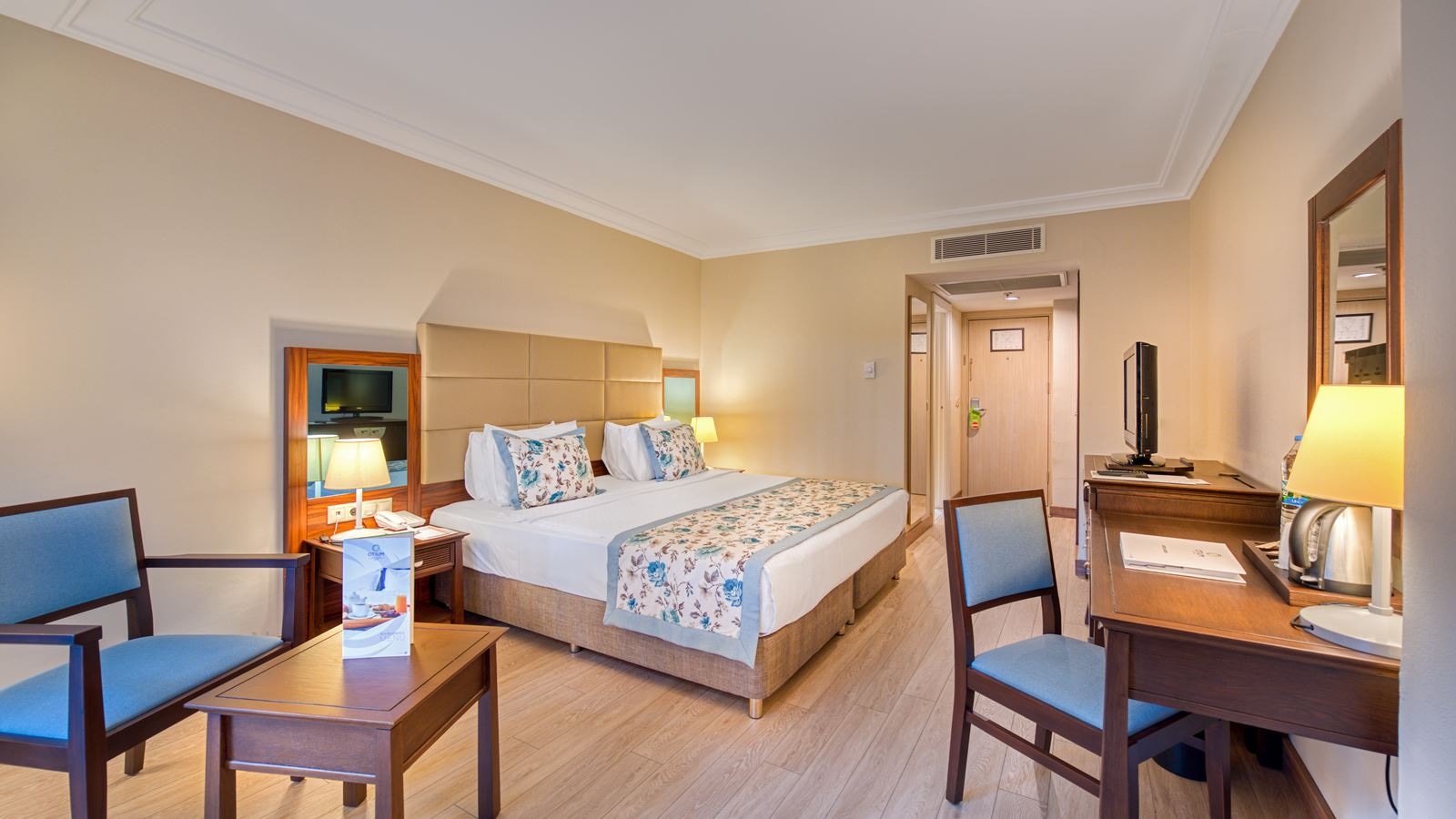 rooms-main-building-standard-room-sea-view