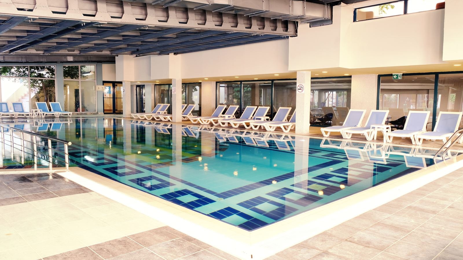 pools-indoor-pool