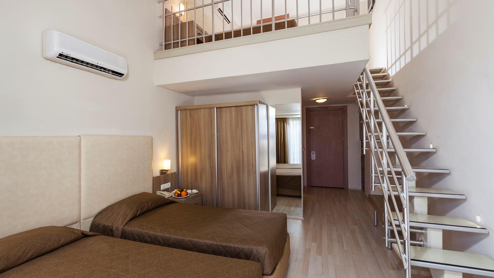 rooms-maisonette