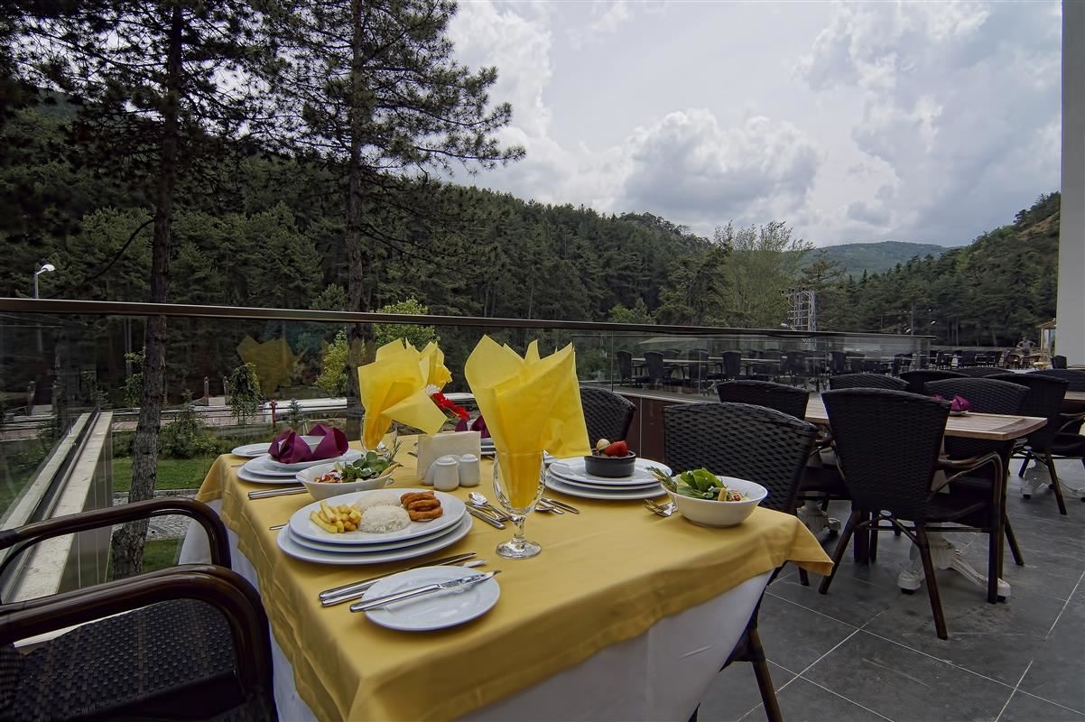 restaurants-restaurant