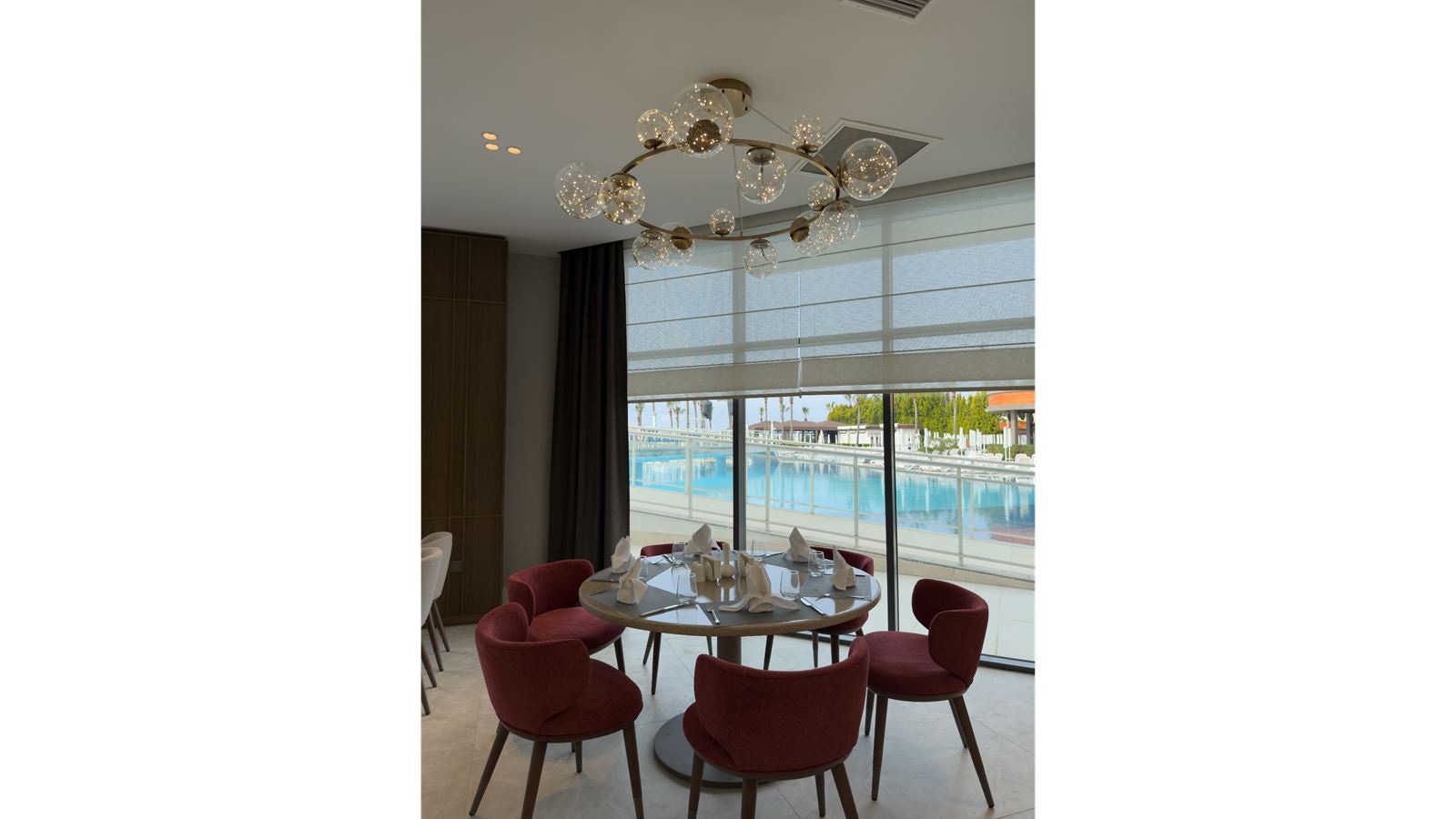 restaurants-daphne-ana-restaurant-buffet