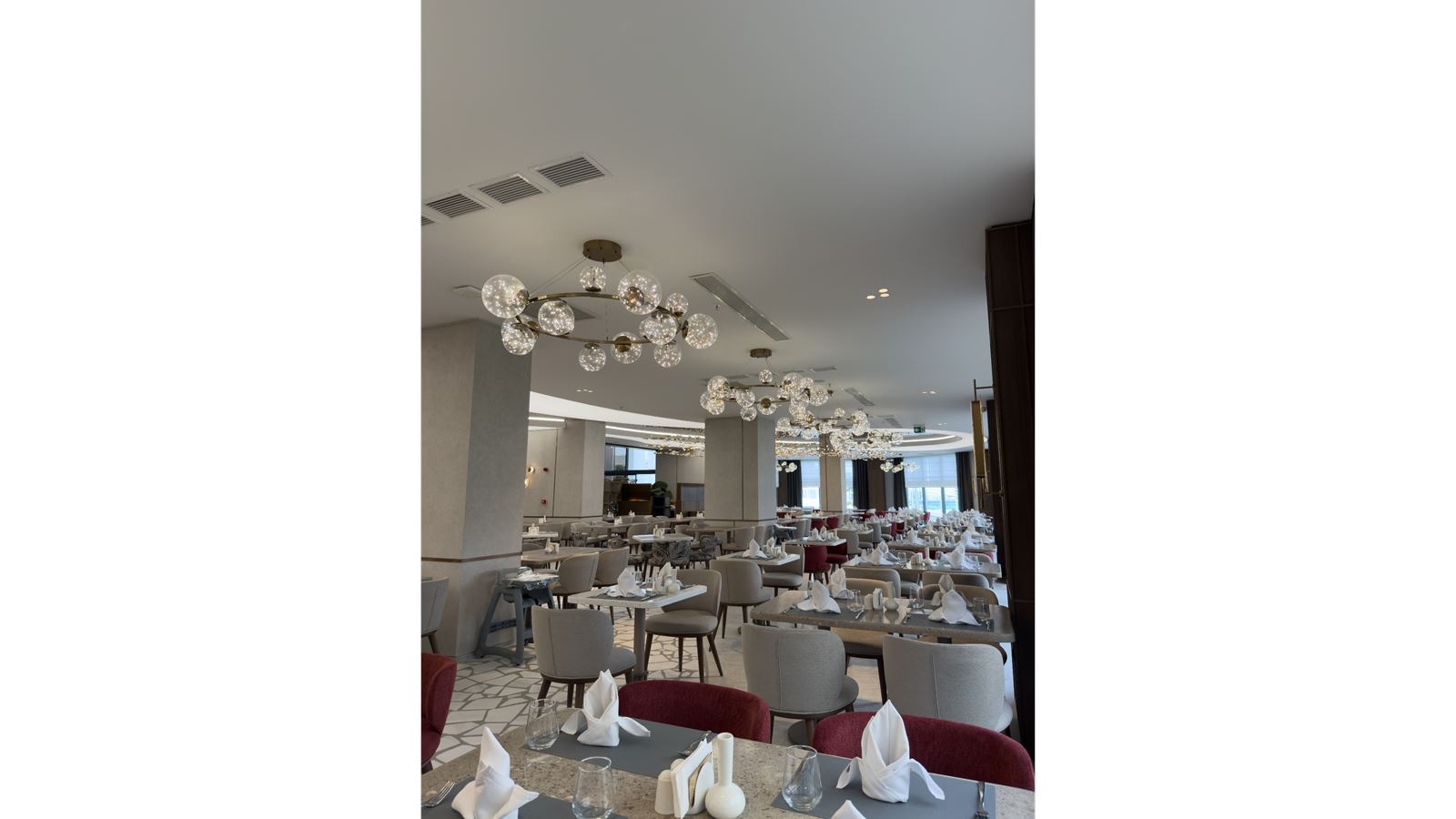 restaurants-daphne-ana-restaurant-buffet