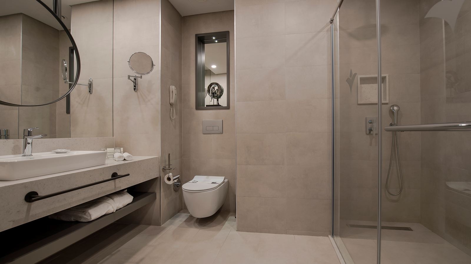 rooms-suite-room