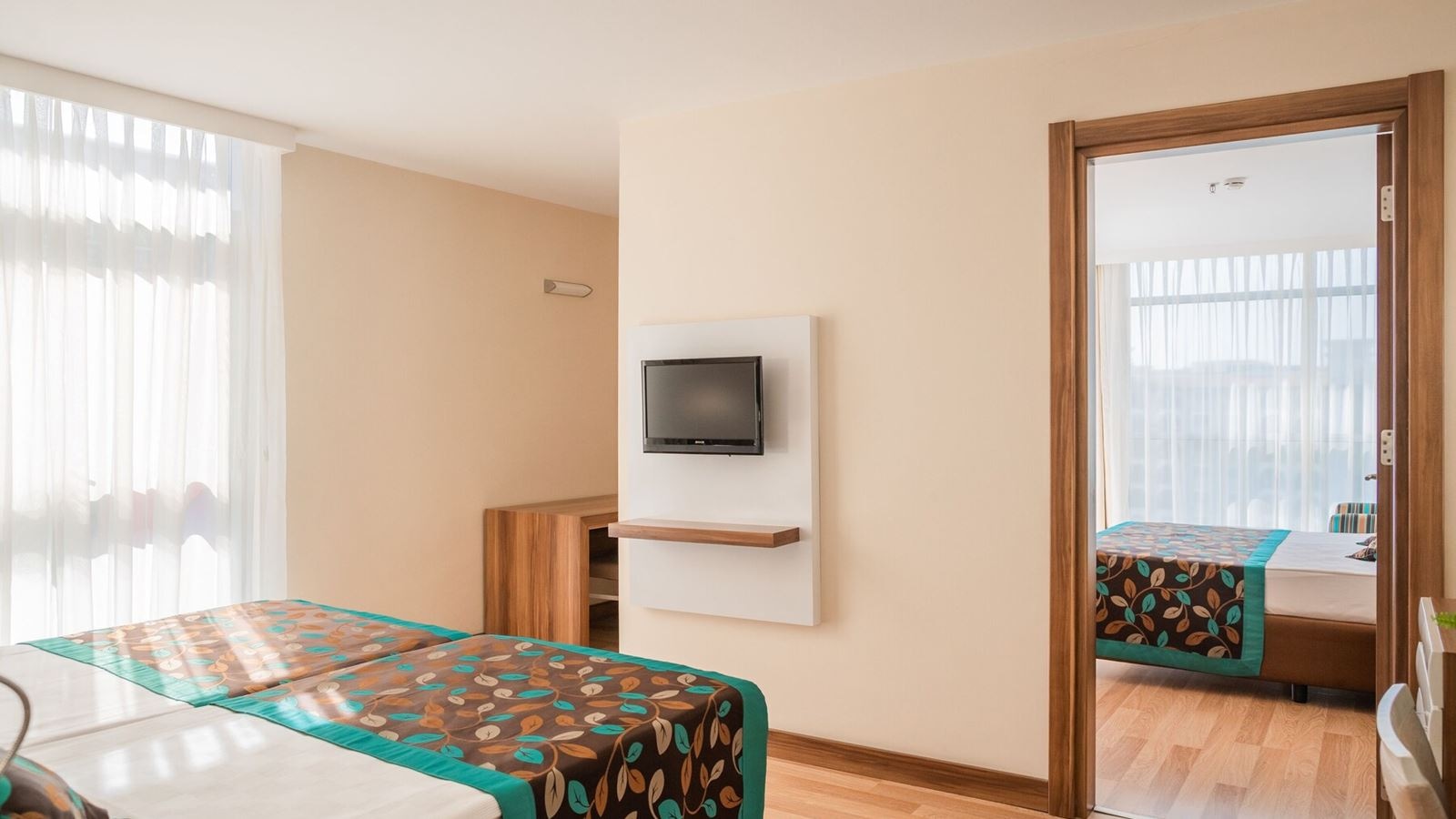 rooms-family-room
