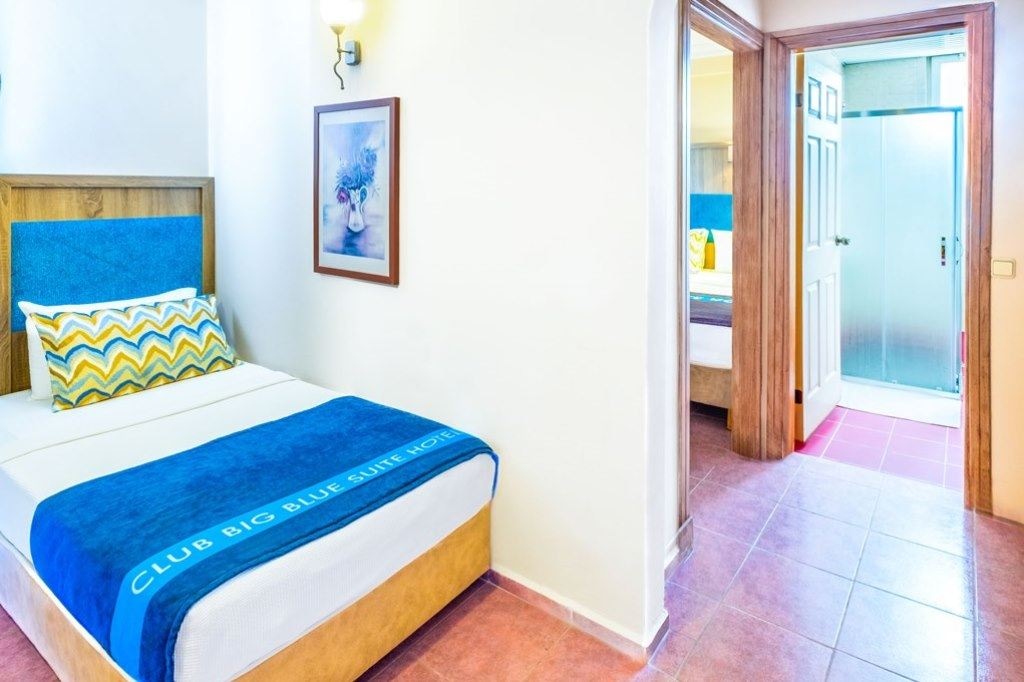 rooms-family-room