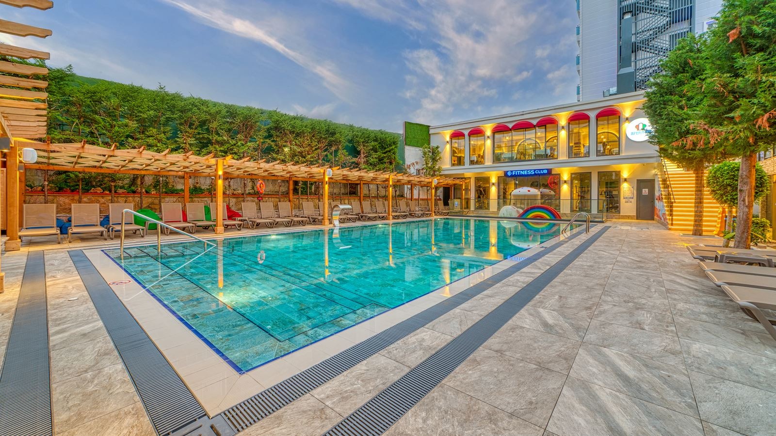 pools-outdoor-pool