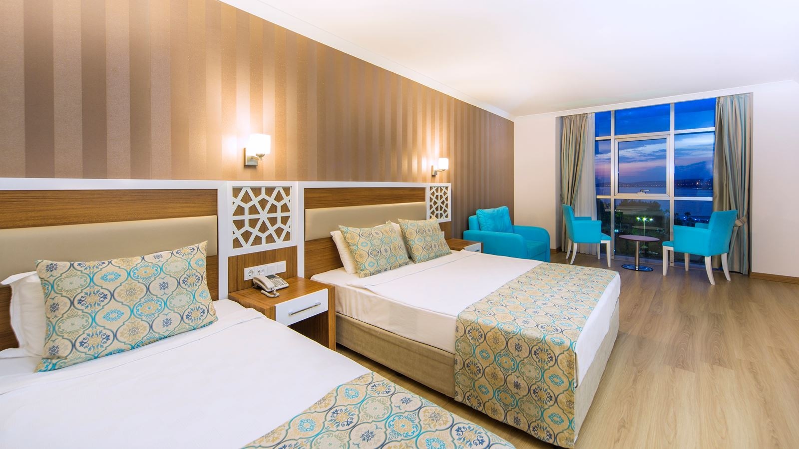 rooms-family-room