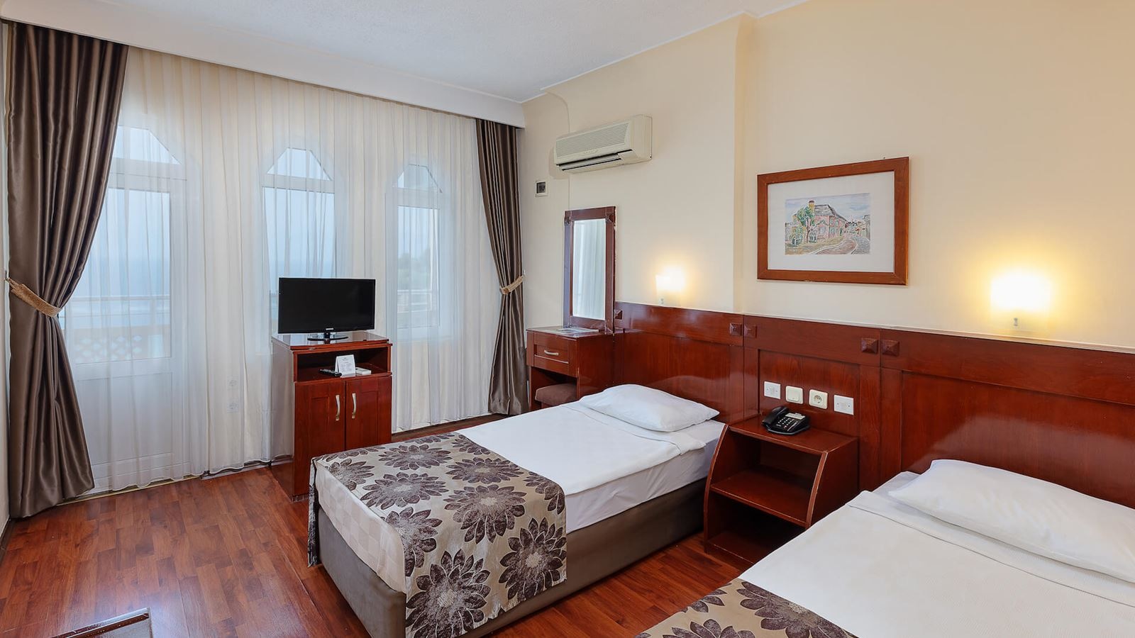 rooms-standard-room