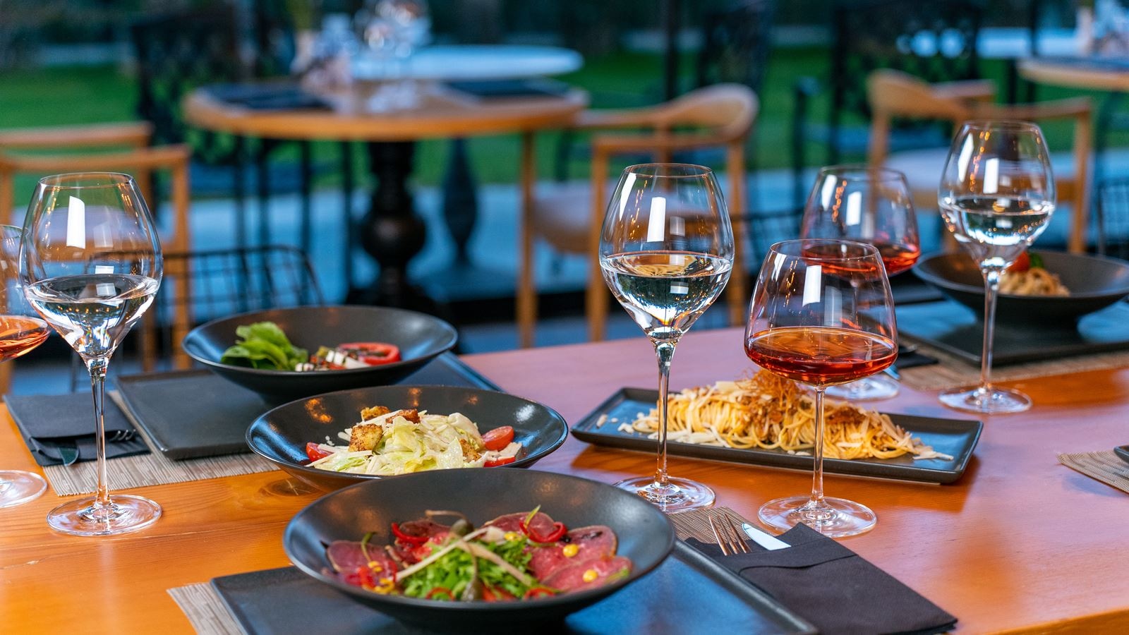 restaurants-
