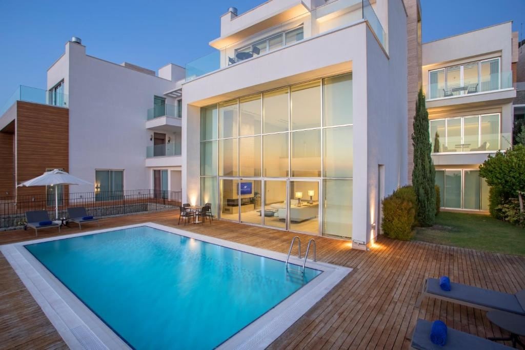 rooms-presidential-villa-6-bedroom-with-private-pool