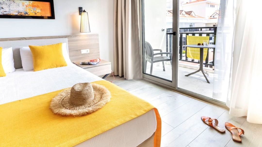 rooms-standard-room