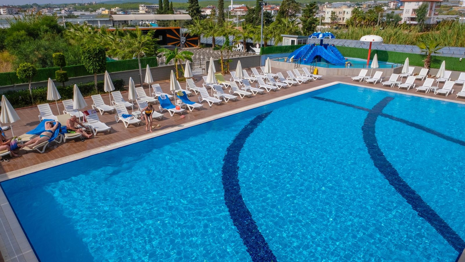 pools-outdoor-pool