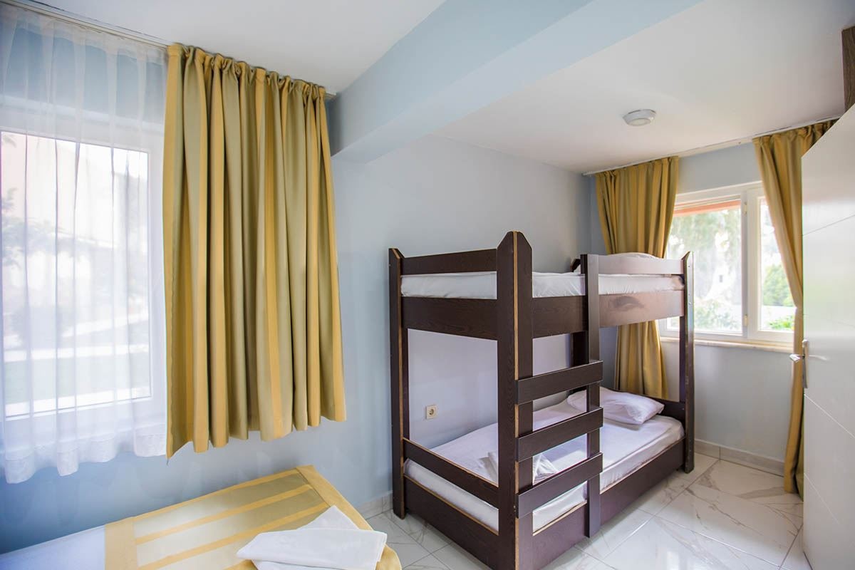 rooms-club-3-bedroom