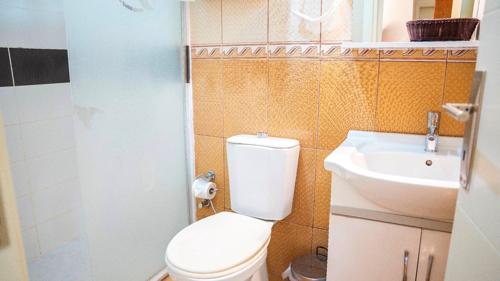 rooms-club-3-bedroom