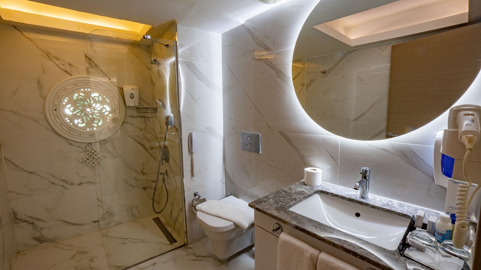 rooms-standard-room