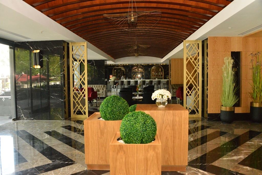 restaurants-main-restaurant