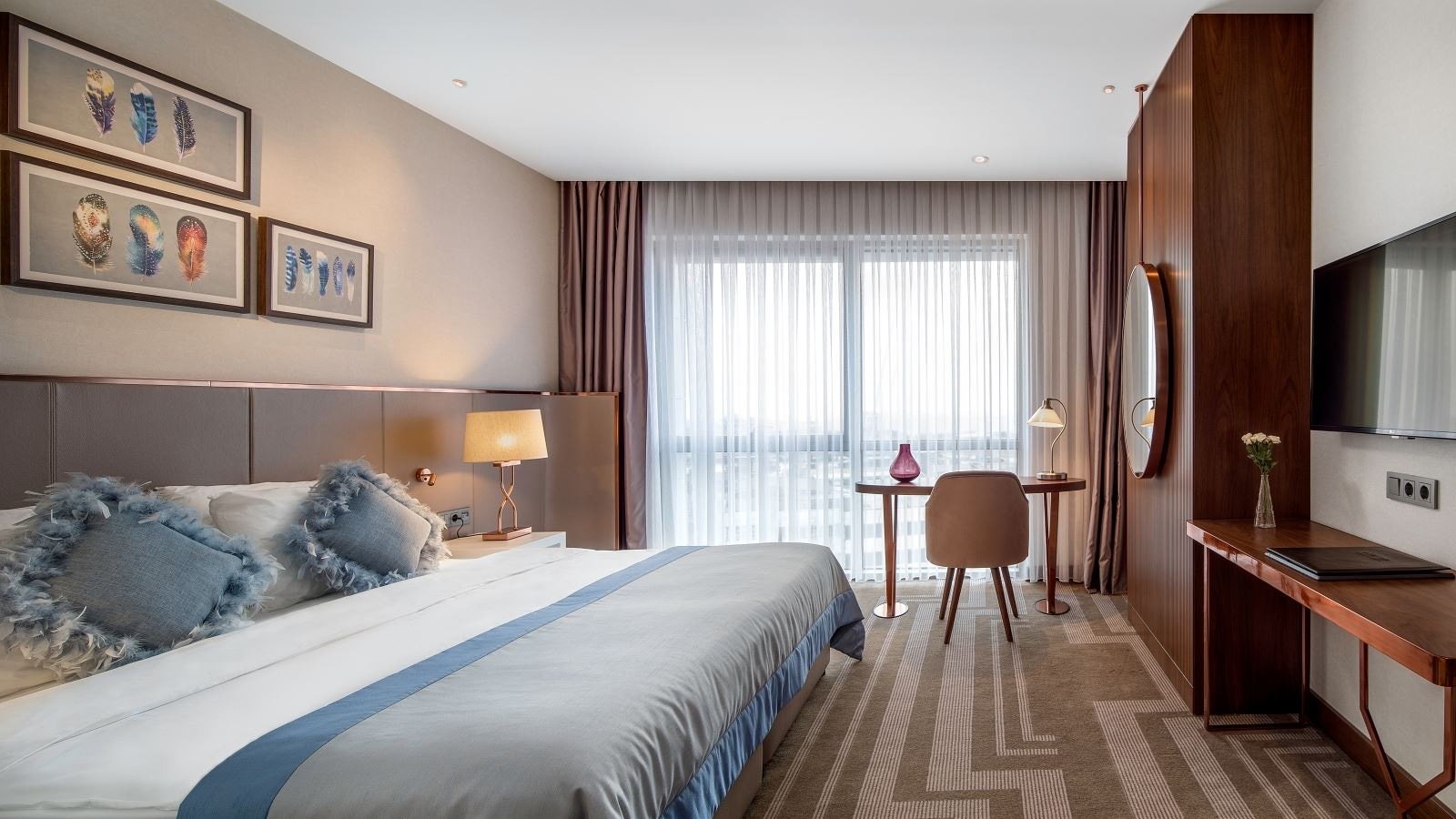 rooms-superior-room