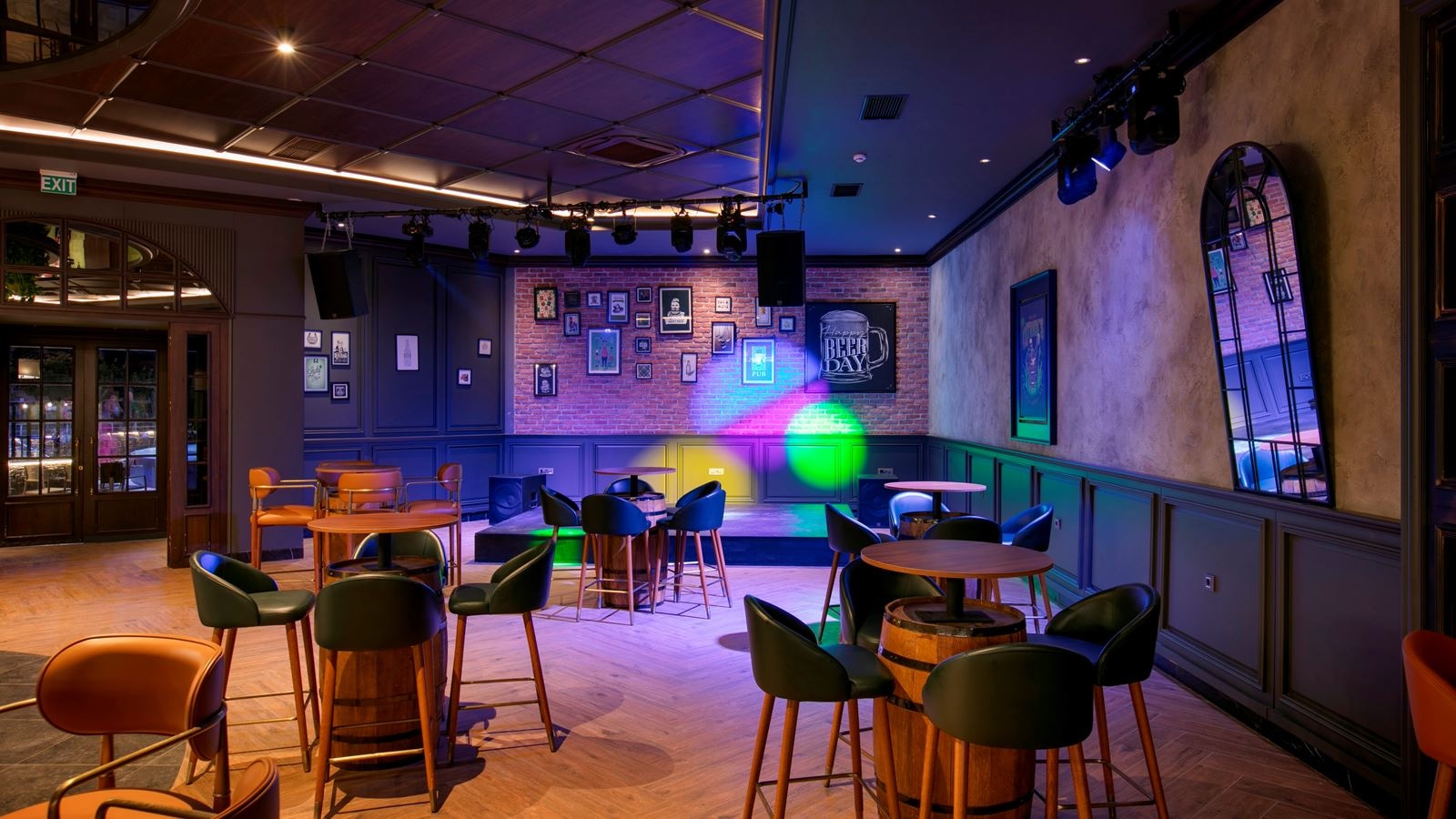 bars-irish-pub-01051510