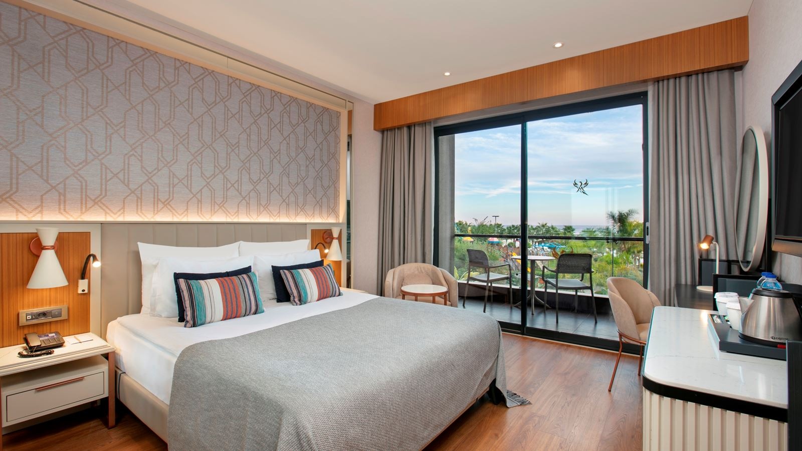 rooms-family-room-sea-view