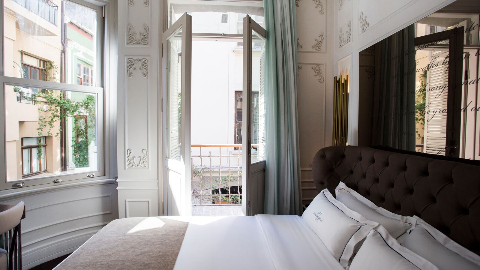 rooms-double-with-balcony