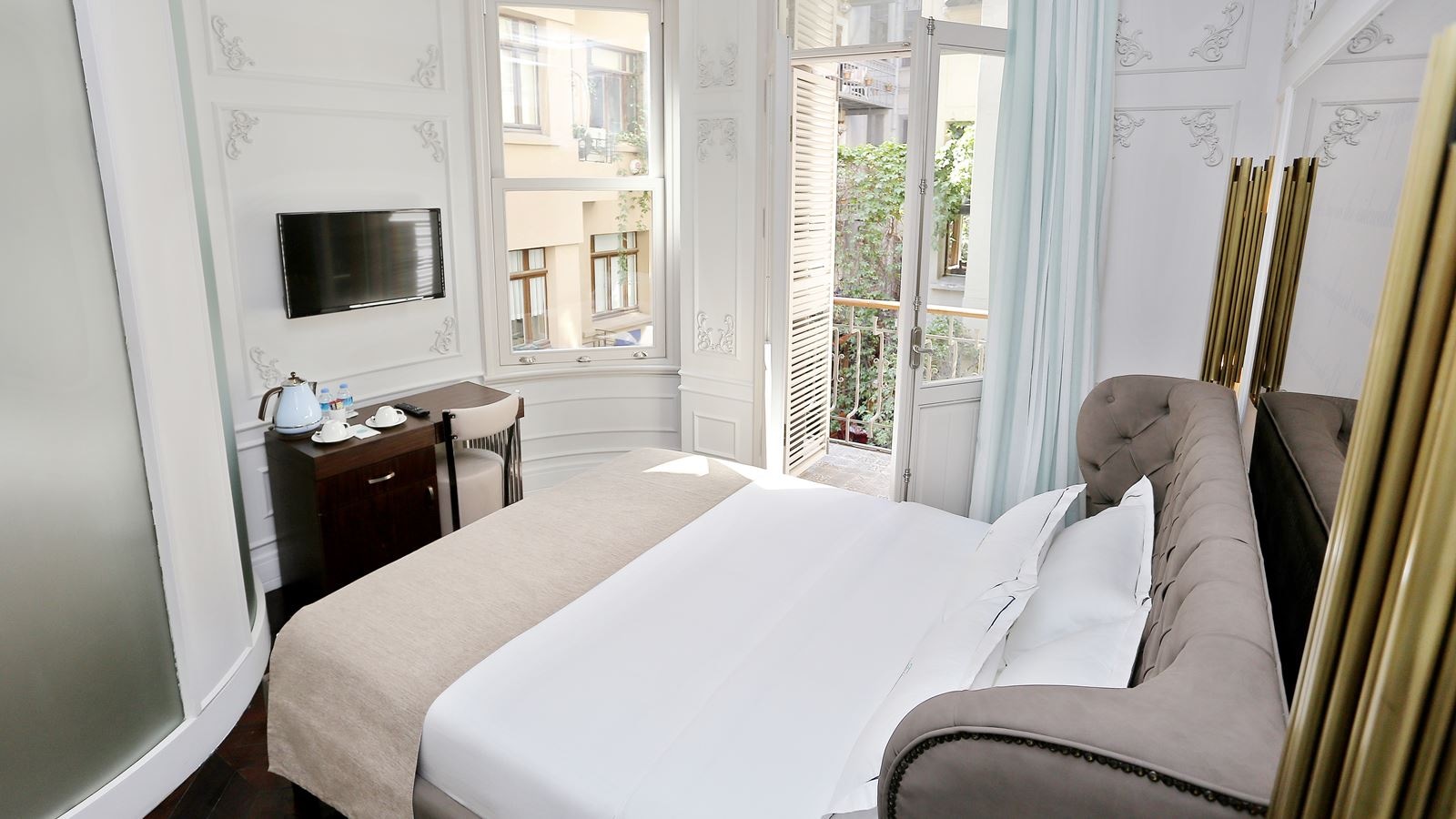 rooms-double-with-balcony