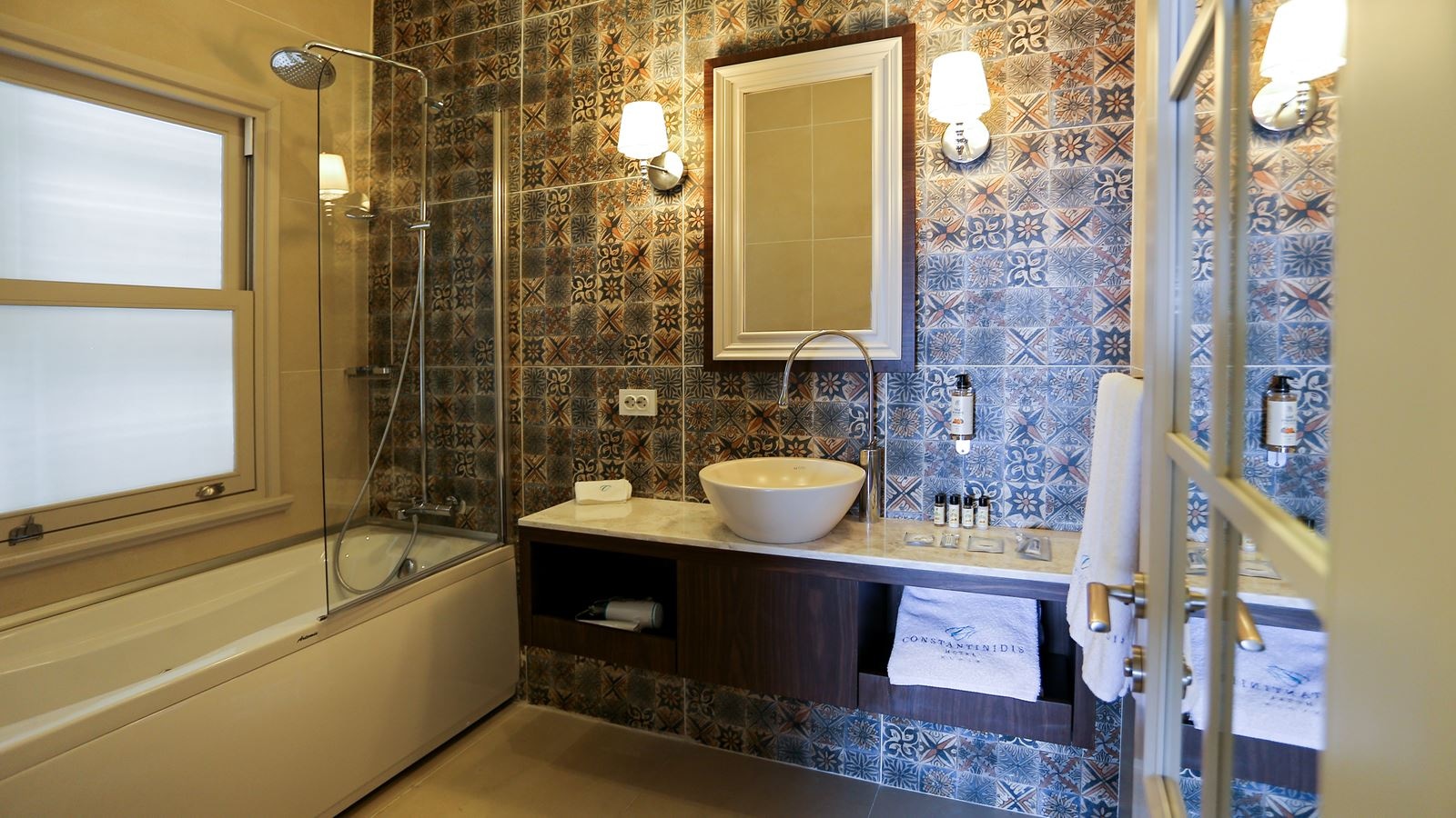 rooms-suite-with-terrace