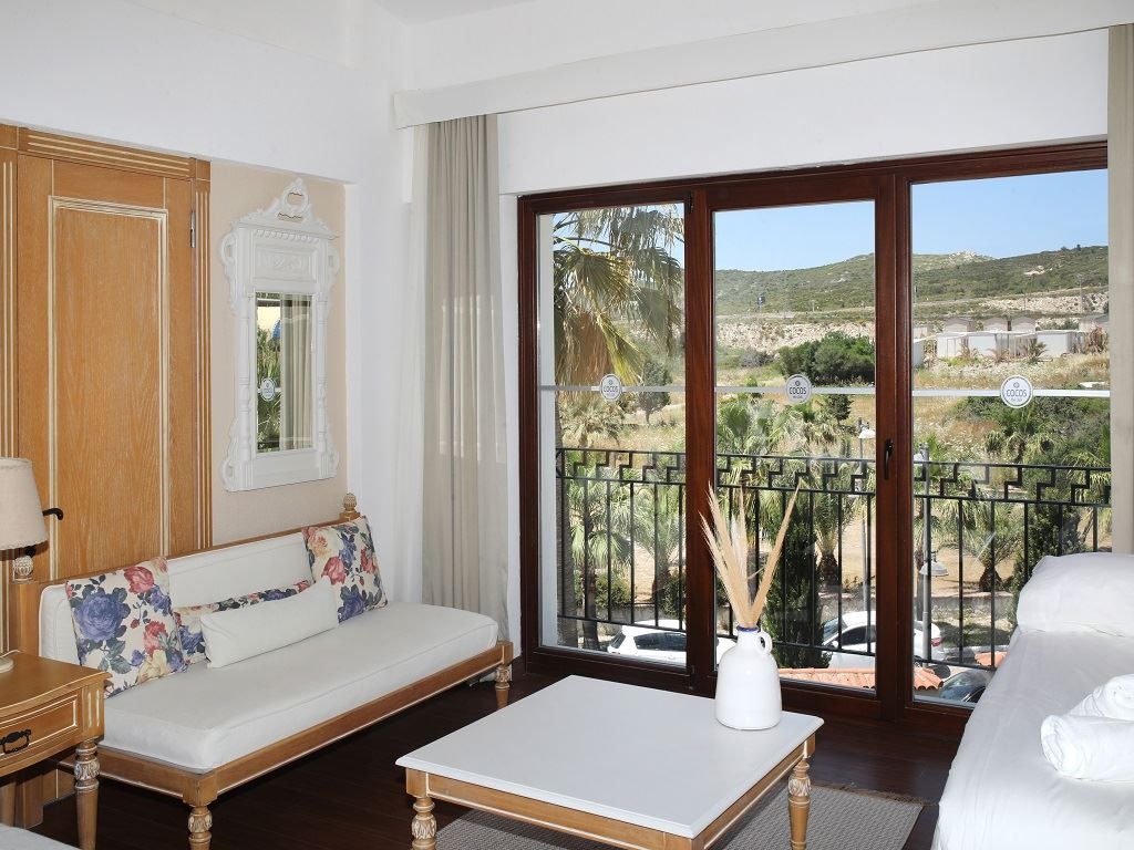 rooms-deluxe-room
