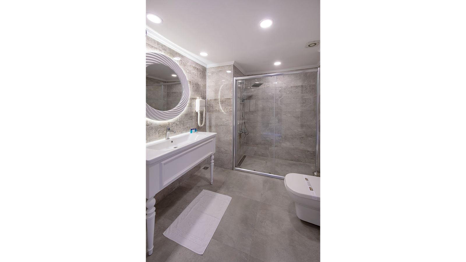 rooms-family-room