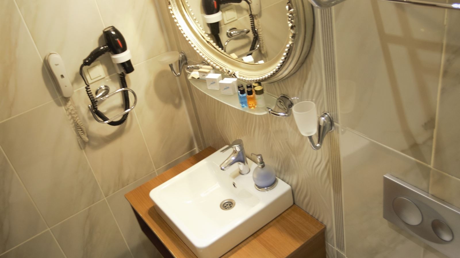 rooms-double-or-twin-classic