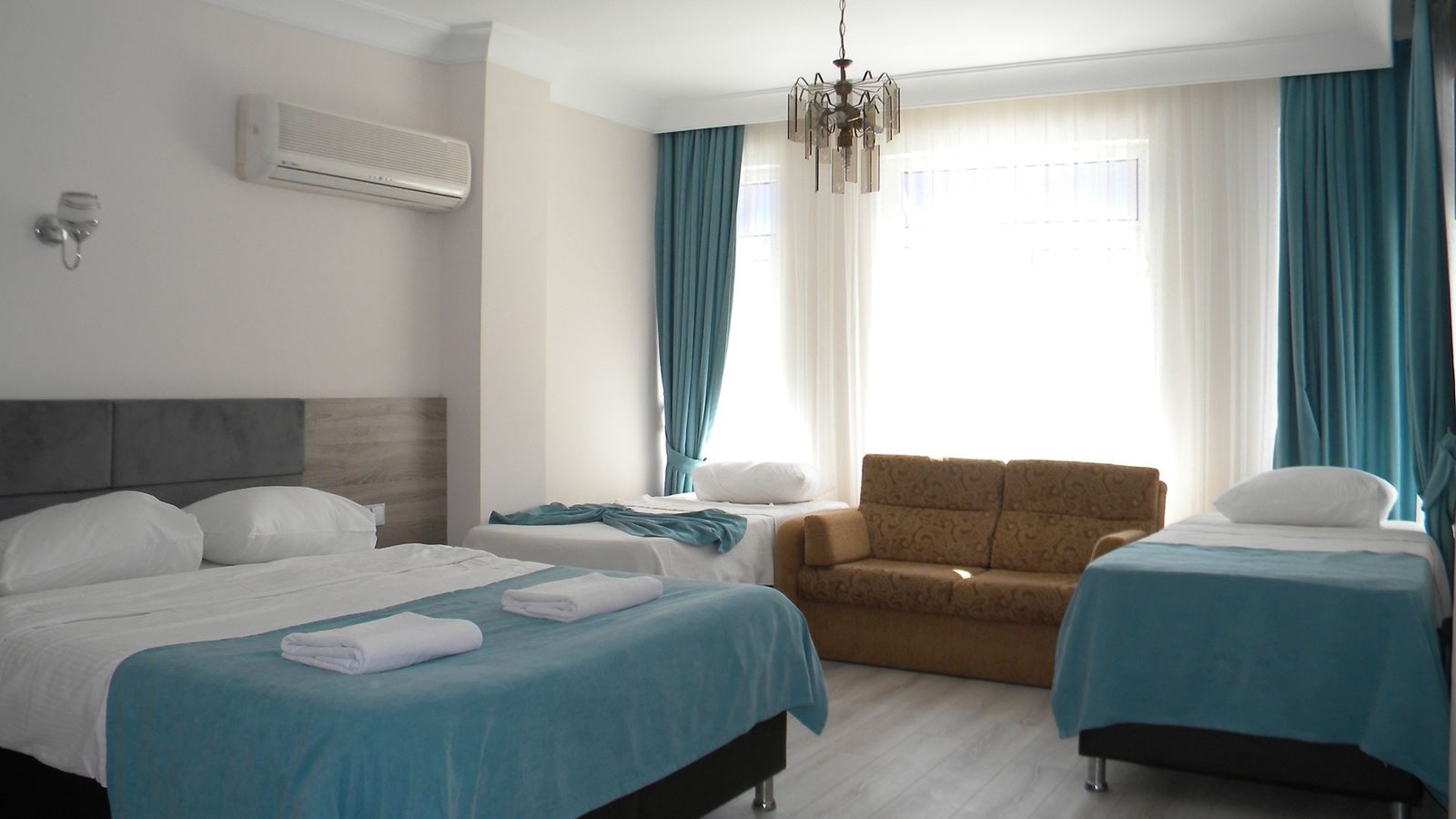rooms-standard-room