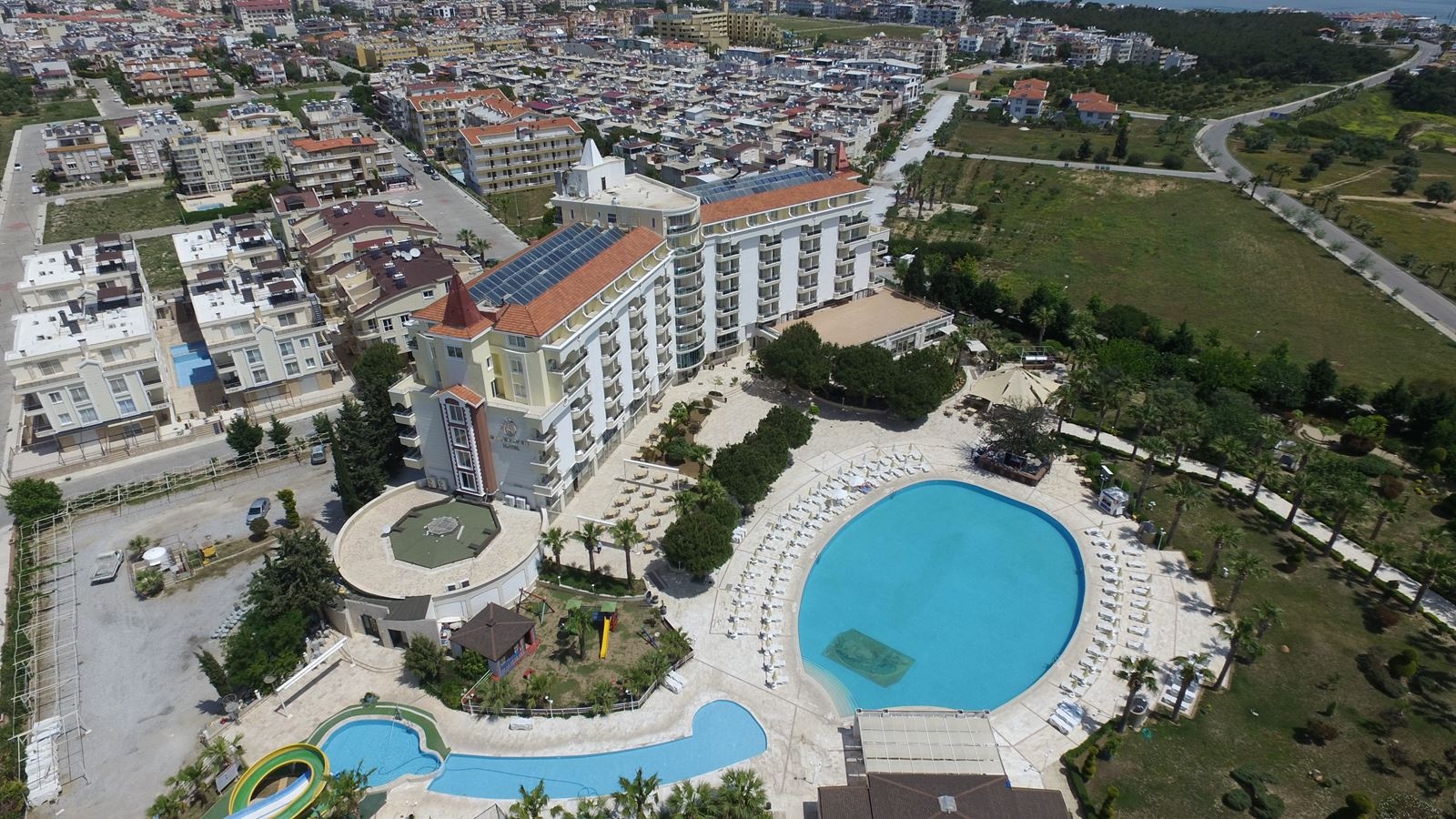pools-main-building