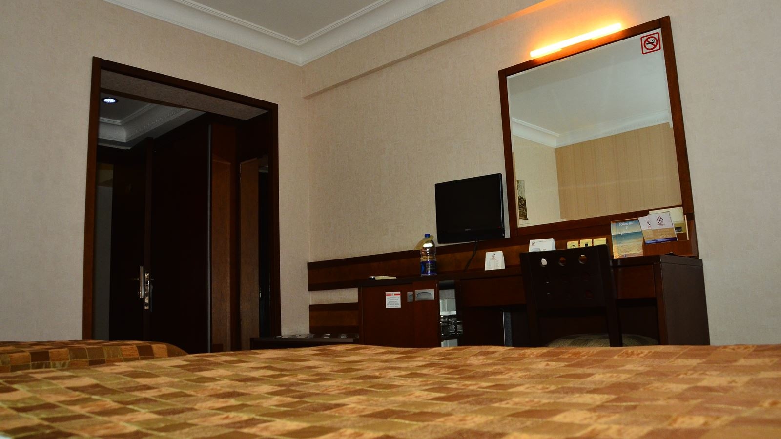 rooms-economy-room