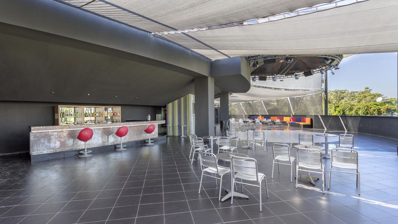 bars-lake-lounge-bar