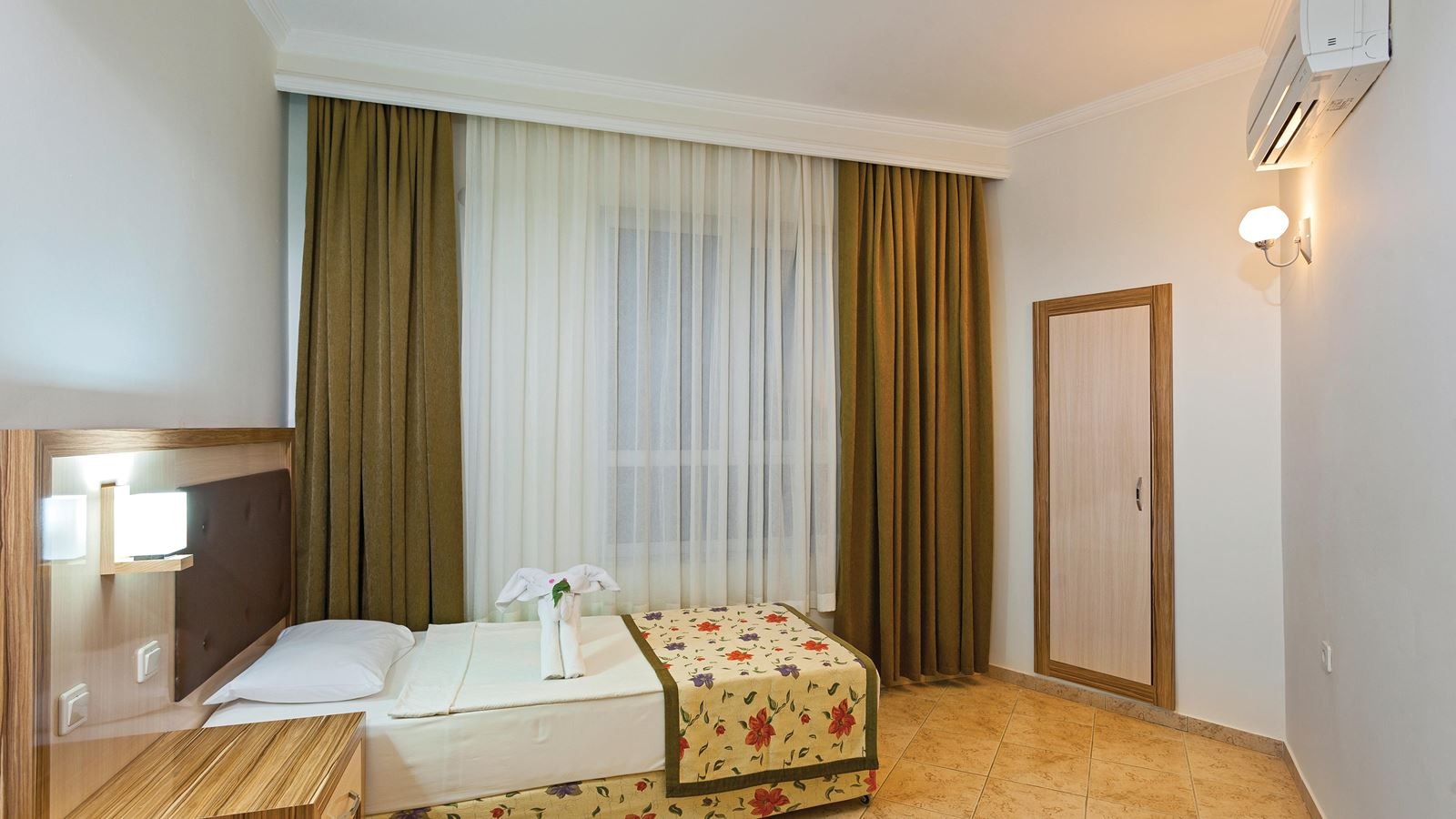 rooms-family-room