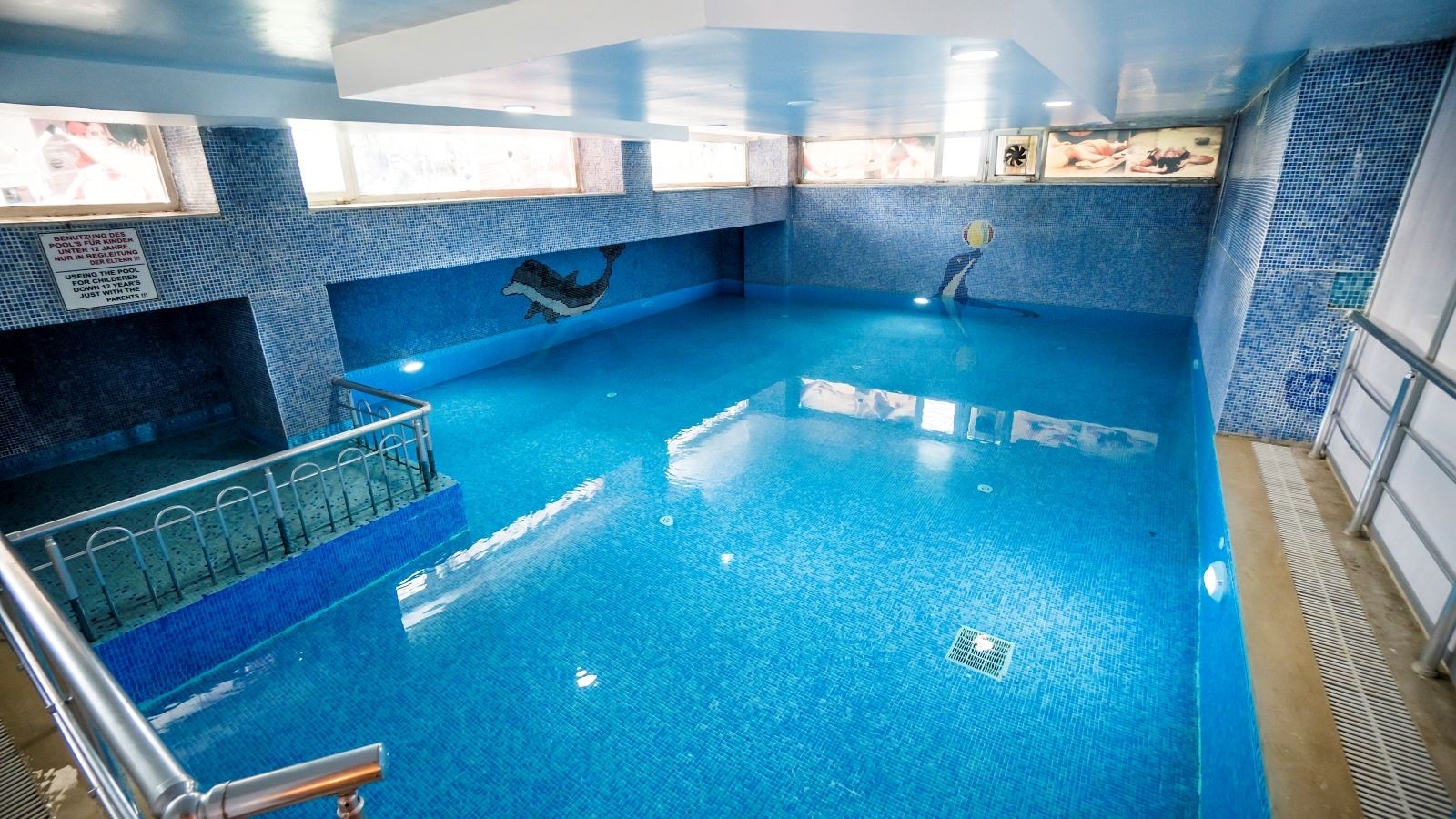 pools-indoor-pool