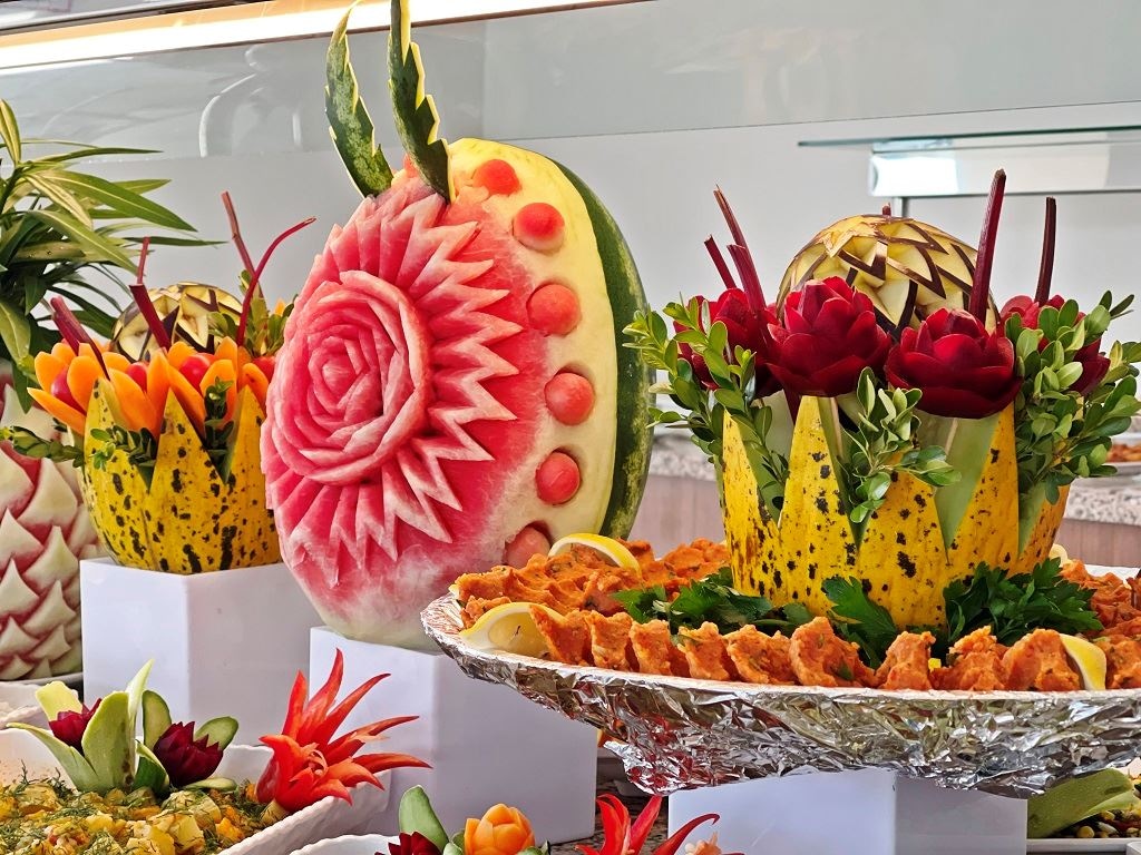 restaurants-adramytteion-yemek-salonu