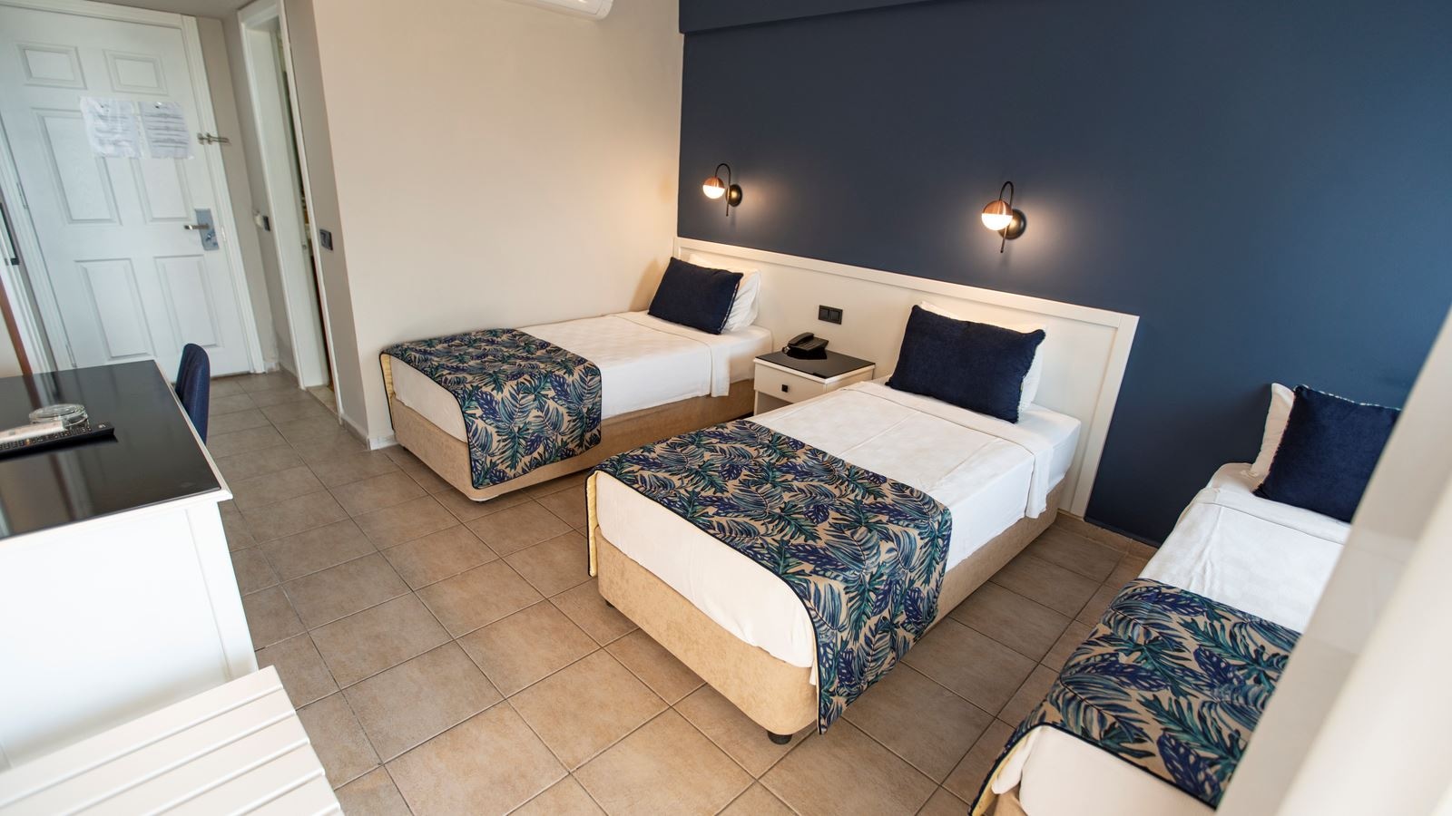 rooms-standard-room
