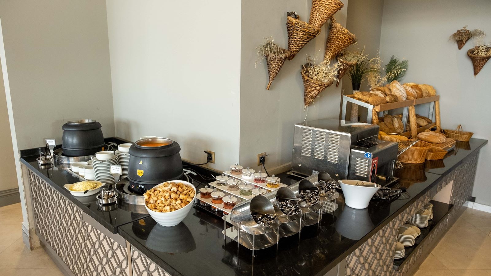 restaurants-main-restaurant