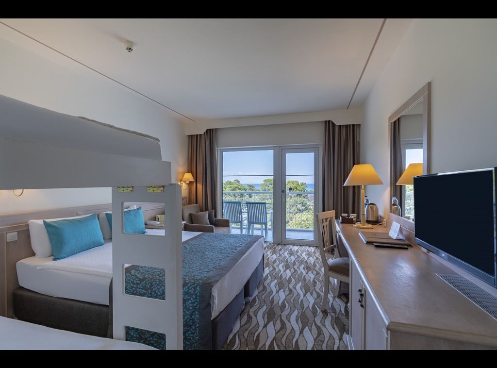rooms-bunk-bed-garden-view-room
