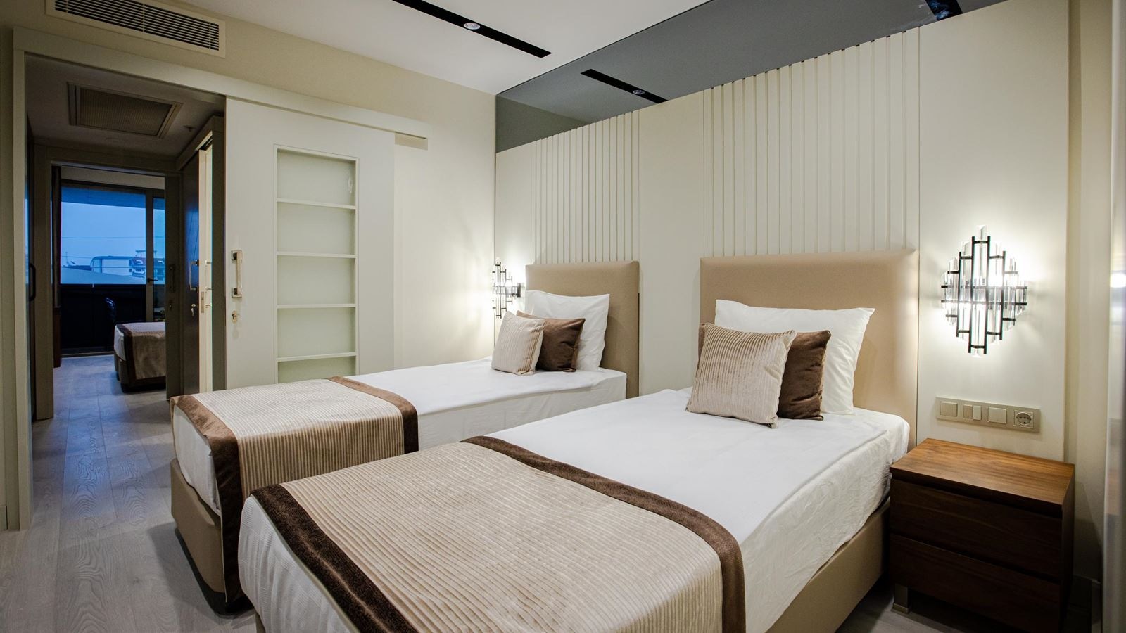 rooms-family-room