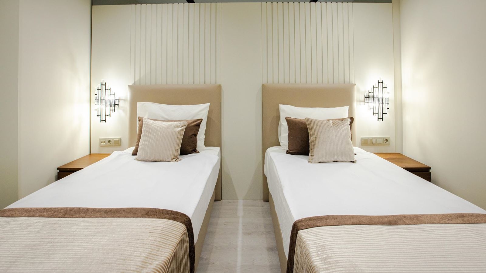 rooms-family-room
