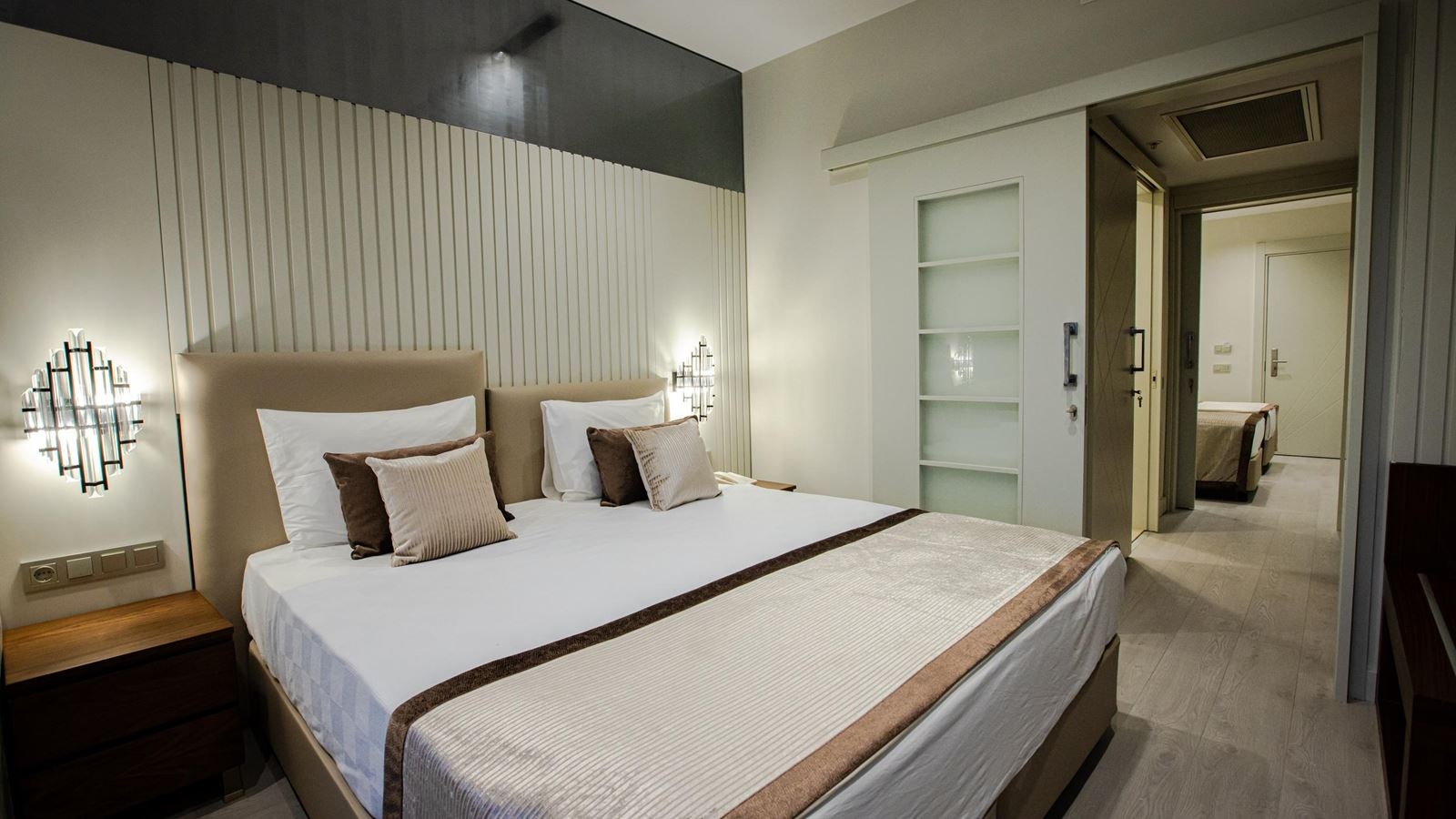 rooms-family-room