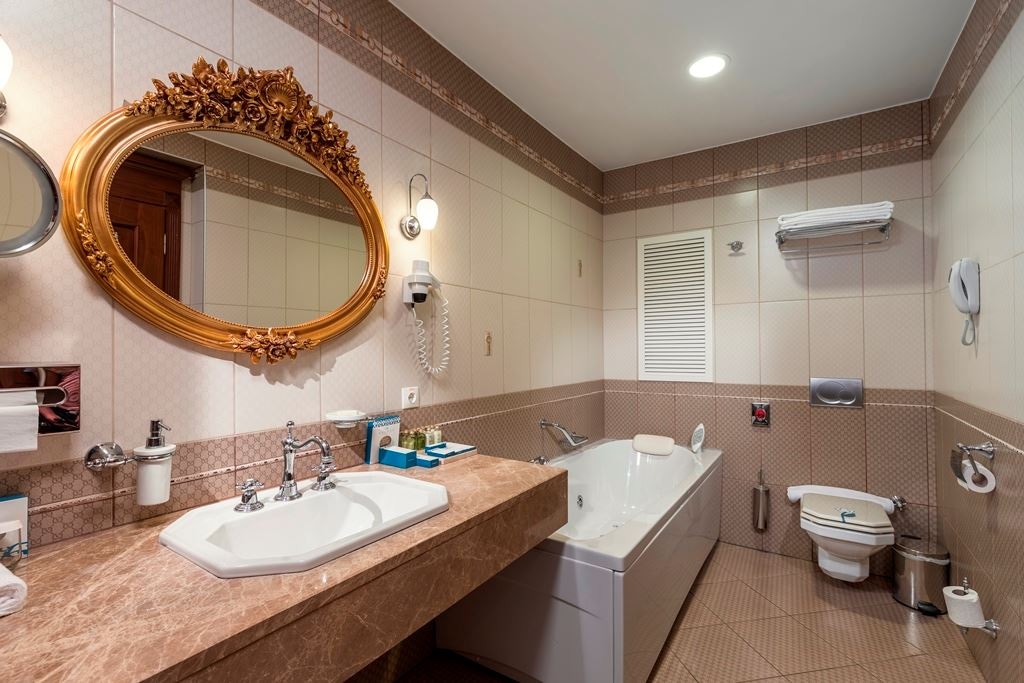 rooms-suite-room