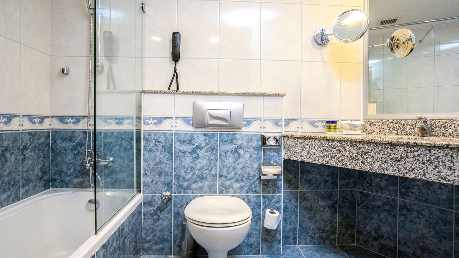 rooms-standard-room
