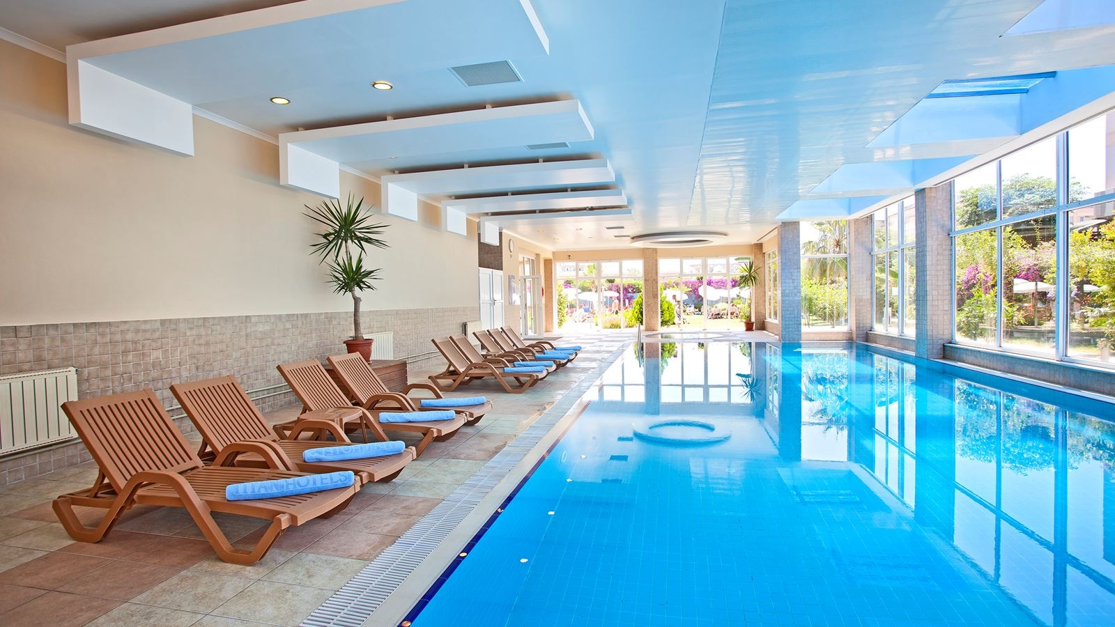 pools-indoor-pool